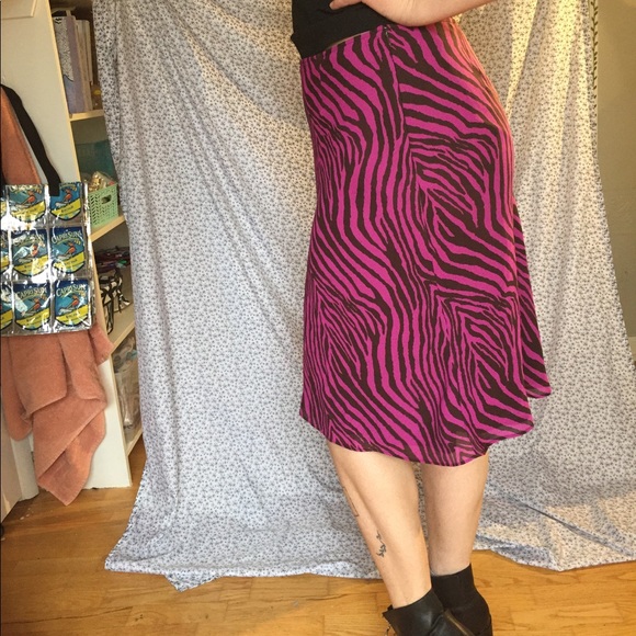 SOLD WILD THANG Midi Skirt - Picture 4 of 5